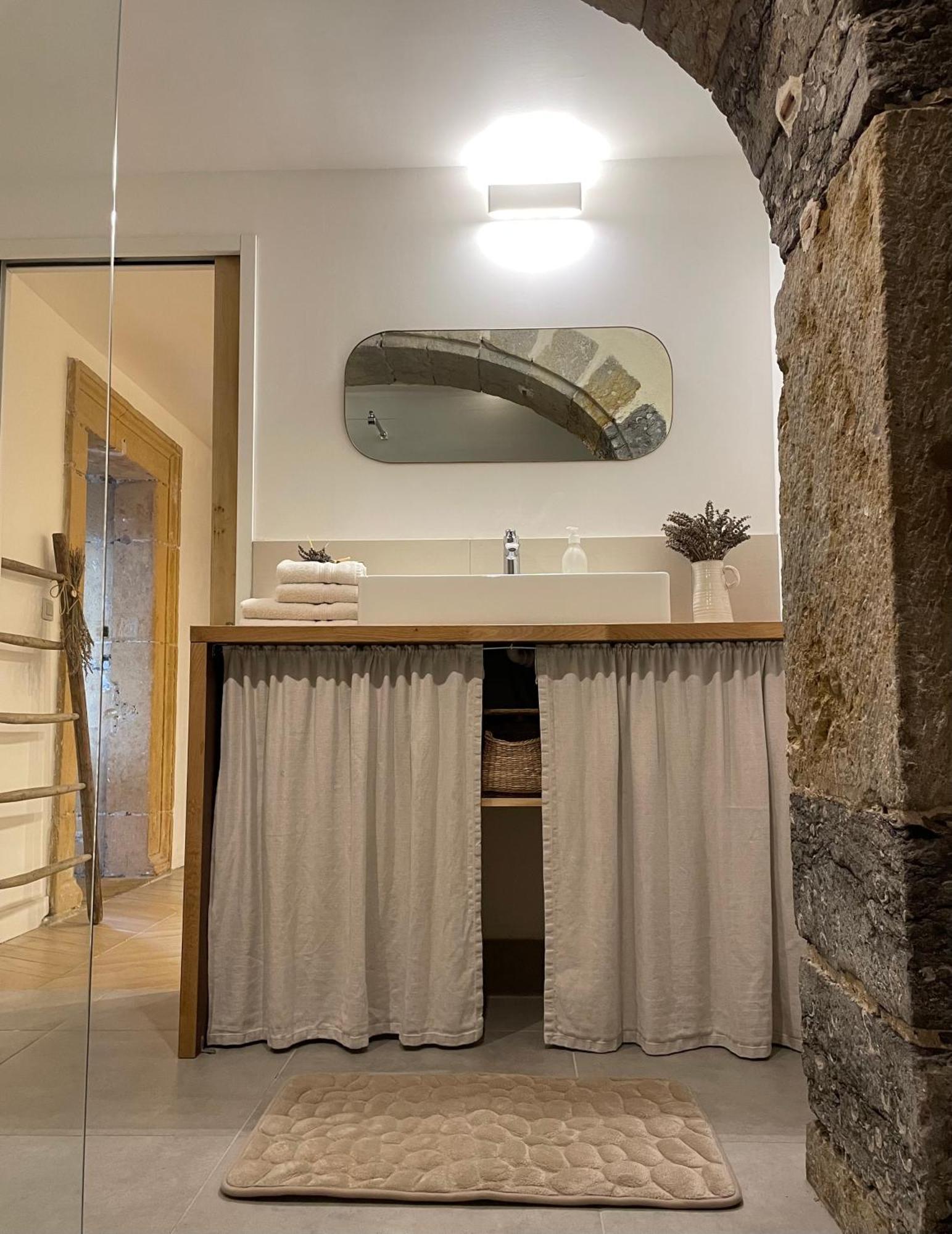 Le Jardin Suspendu Vieux-Lyon - Option Garage Lägenhet Exteriör bild
